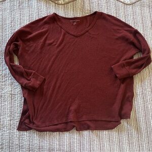 American Eagle Outfitters Burgundy Waffle-Knit V-Neck Sweater